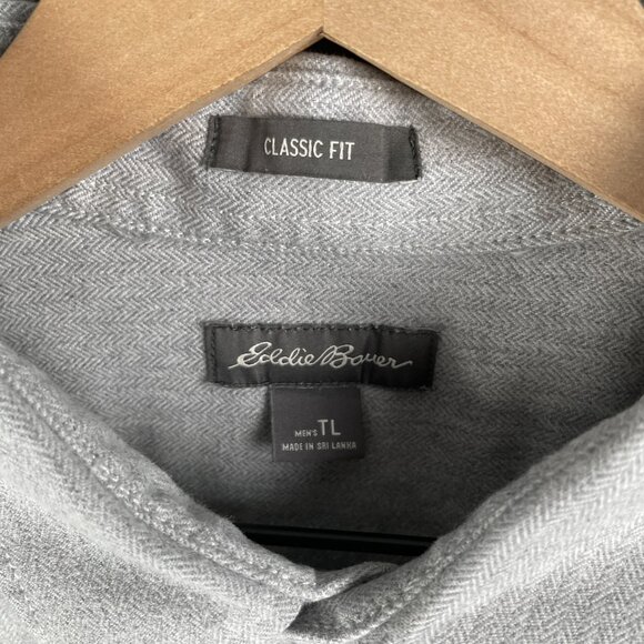 Eddie Bauer Classic Fit Button Up Shirt Men’s TL Light Gray 100% Cotton Casual - Picture 3 of 6